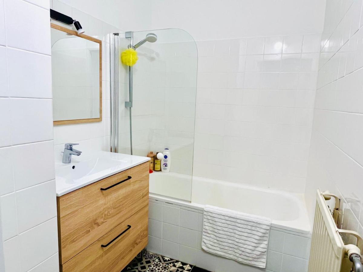 Apartment 50M2-Free Private Parking-Self Check In !! Appartement 50M2 Intramuros-Parking Prive Gratuit-Arrivee Autonome!! Avignon Luaran gambar